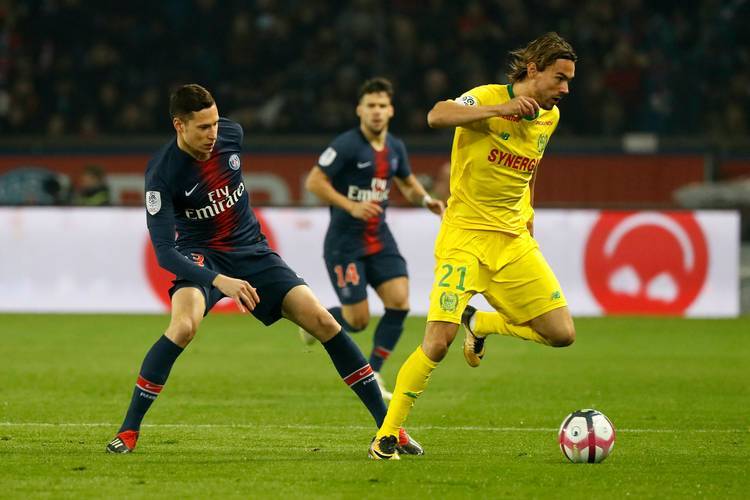 星空体育app-今晚法甲焦点战，洛杉矶湖人扳平良机，更衣室稳定，资深球员宣示担当的简单介绍