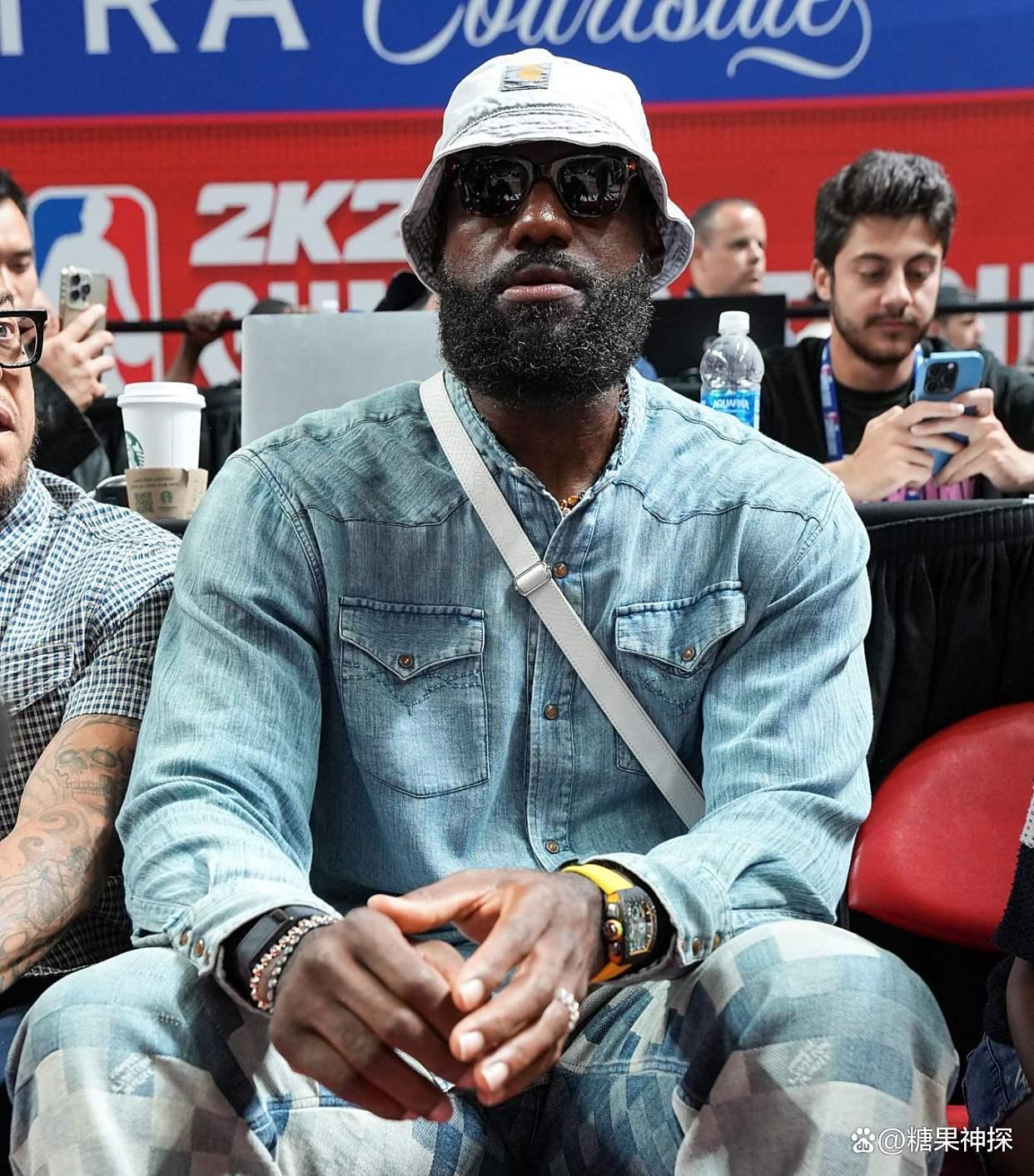 今晨全明星赛焦点战,洛杉矶湖人内部沟通,话题不断,纪律约束更严格的简单介绍 今晨全明星赛焦点战,洛杉矶湖人内部沟通,话题不断,纪律约束更严格的简单介绍